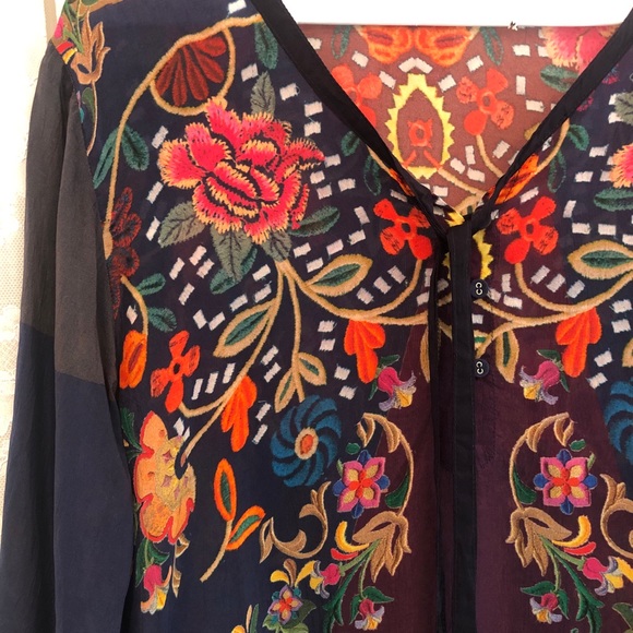 JOHNNY WAS * NWOT Gorgeous Floral Patterned Dress - Picture 3 of 9